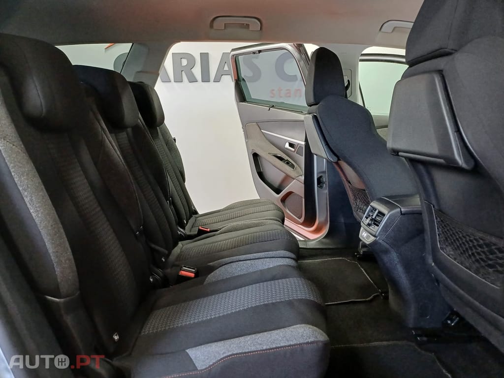 Peugeot 5008 1.5 BlueHDi Allure EAT8
