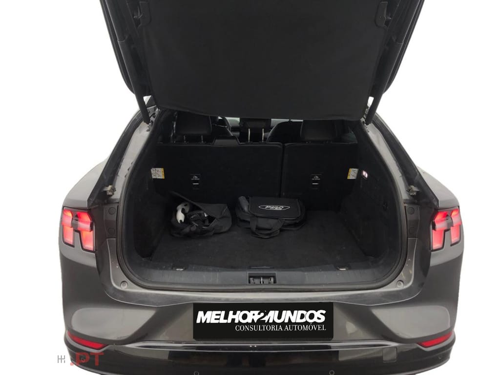 Ford Mustang Mach-E Standard Range