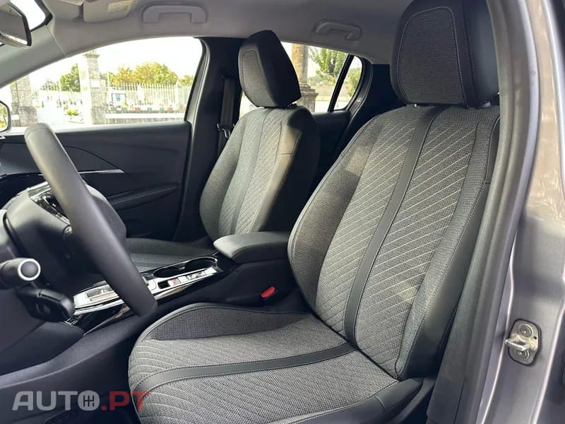 Peugeot E-208 51 kWh Allure