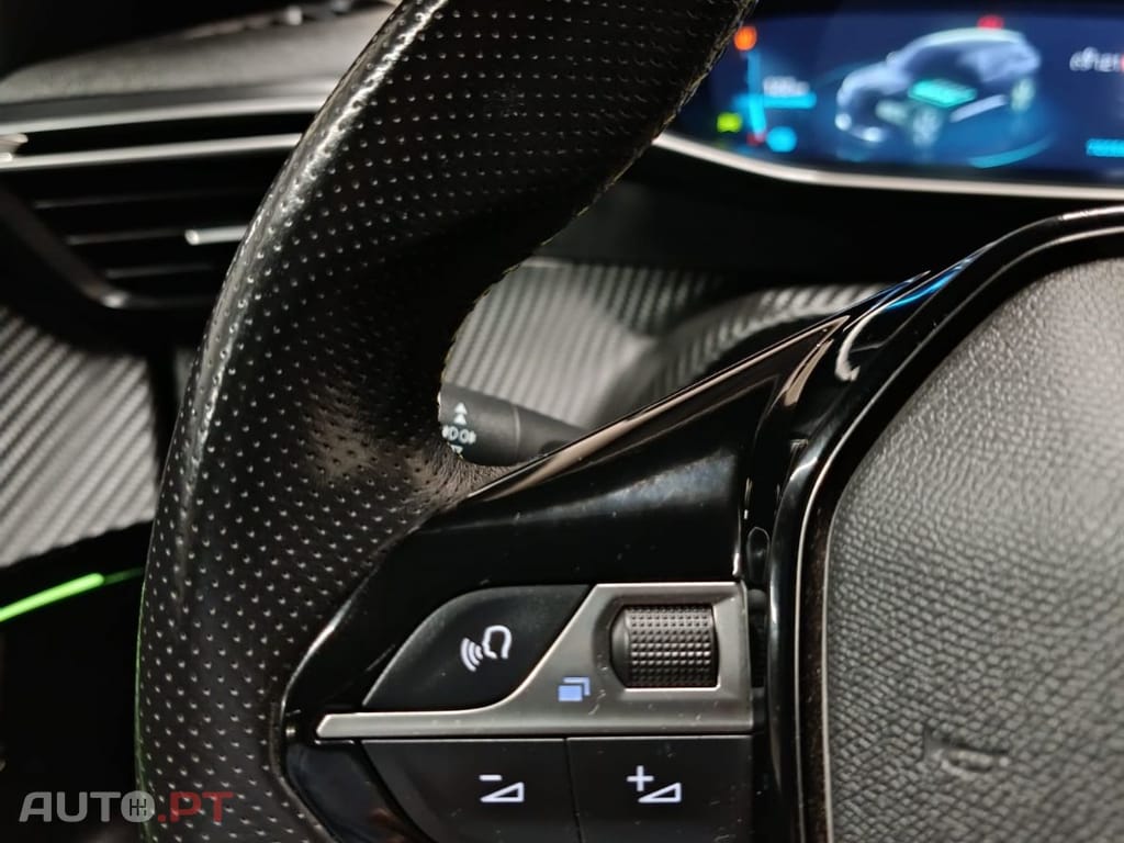 Peugeot e-2008 GT PACK — fotografia 23
