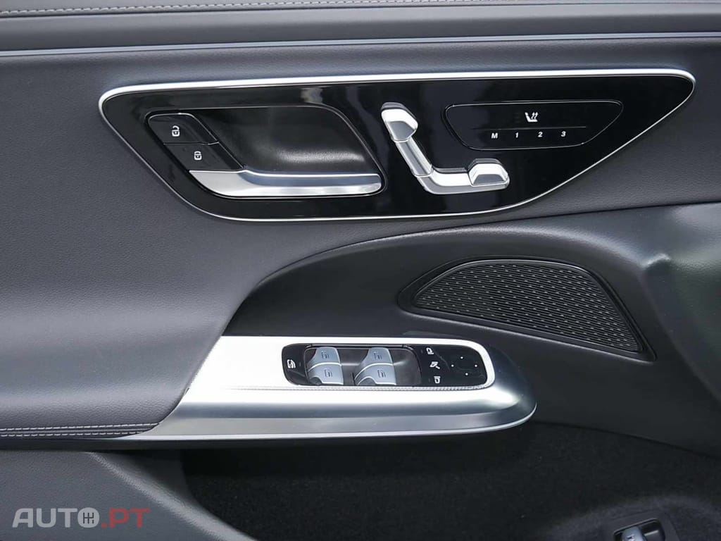 Mercedes-Benz E 300 e 4M Limo AMG  I.V.A DEDUTÍVEL