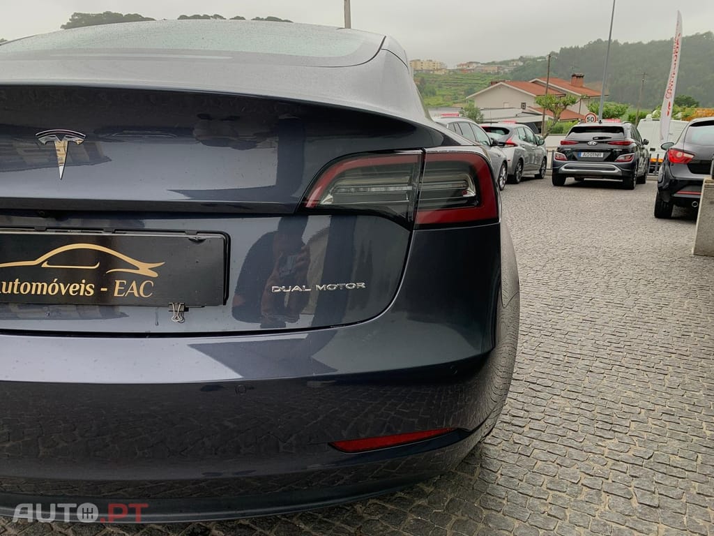 Tesla Model 3 Long-Range Dual Motor AWD