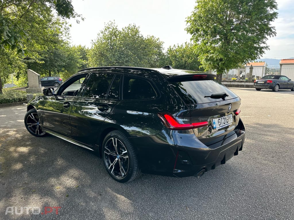 BMW 330 e Touring Pack Desportivo M Auto