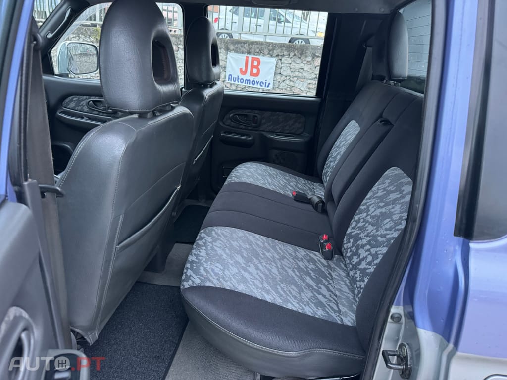 Mitsubishi L200 2.5 TD Strakar CD