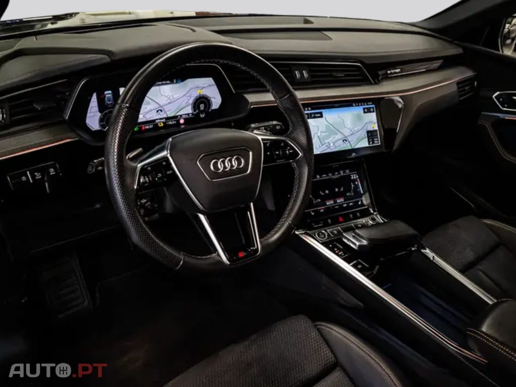 Audi E-Tron I.V.A DEDUTIVEL 55 S LINE BLACK