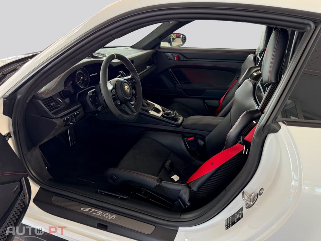 Porsche 992 GT3 RS 