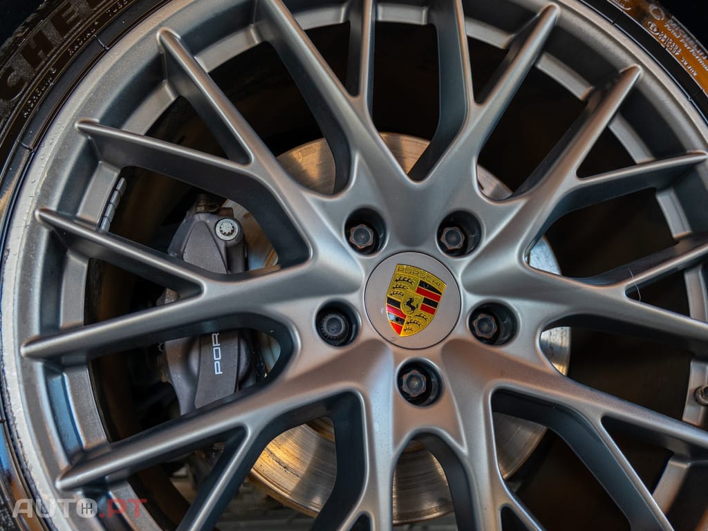 Porsche Panamera 4 E-Hybrid
