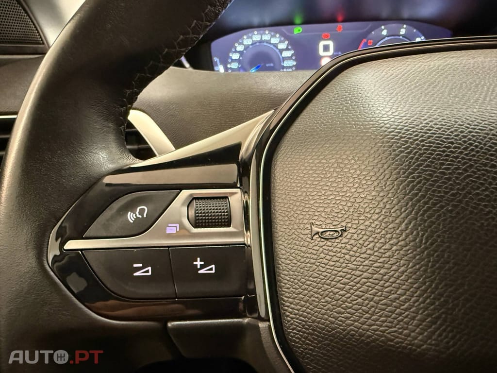 Peugeot 3008 1.5 BlueHDi Active