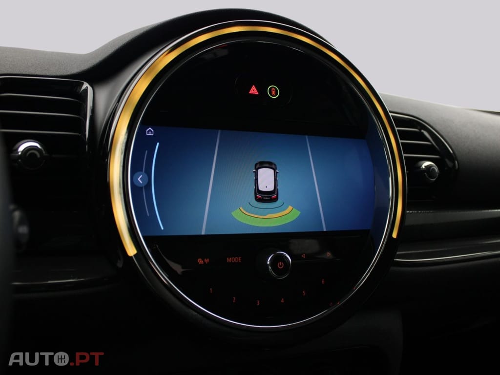 MINI Clubman ONE D 1.5 D AUTO I.V.A DEDUTÍVEL