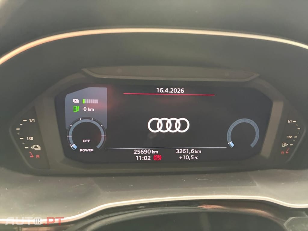 Audi Q3 45 TFSIe S line S tronic