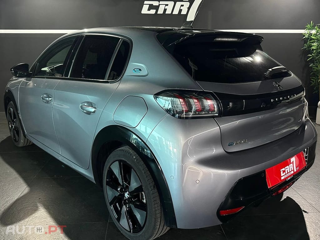 Peugeot E-208 50 kWh GT