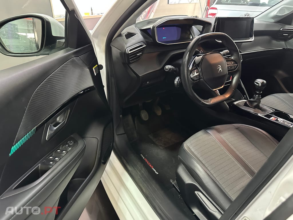 Peugeot 208 1.2 PureTech Allure Pack