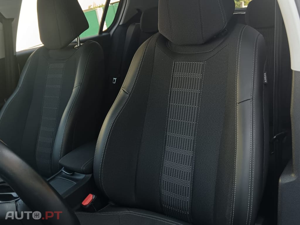 Peugeot 308 1.2 PureTech Allure EAT8