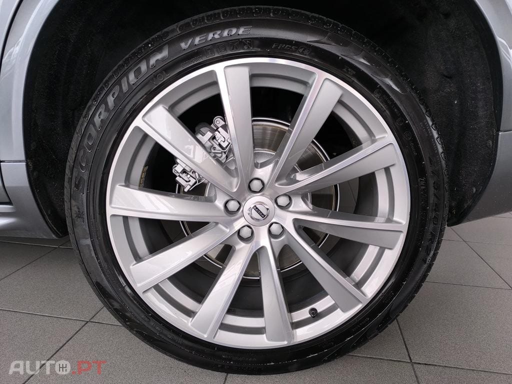 Volvo XC90 2.0 T8 PHEV Inscription Expression AWD