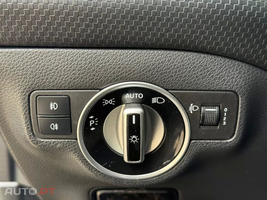 Mercedes-Benz A 180 CDI (BlueEFFICIENCY) Urban