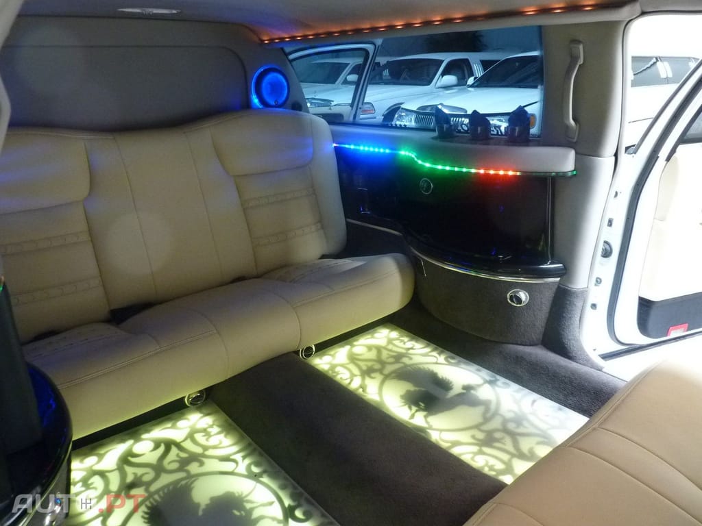 Lincoln Town Car Excalibur Stretchlimousine