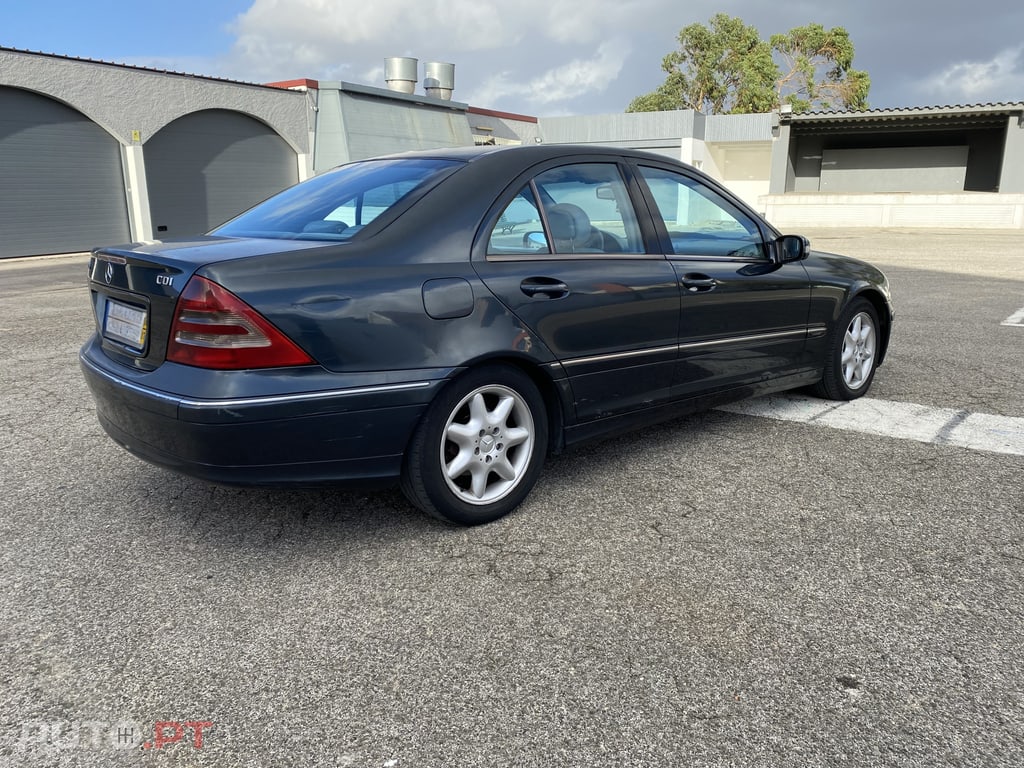 Mercedes-Benz C 220 AvantGuarde