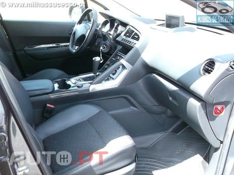 Peugeot 3008 1.6 BlueHDI SPORT 120 cv