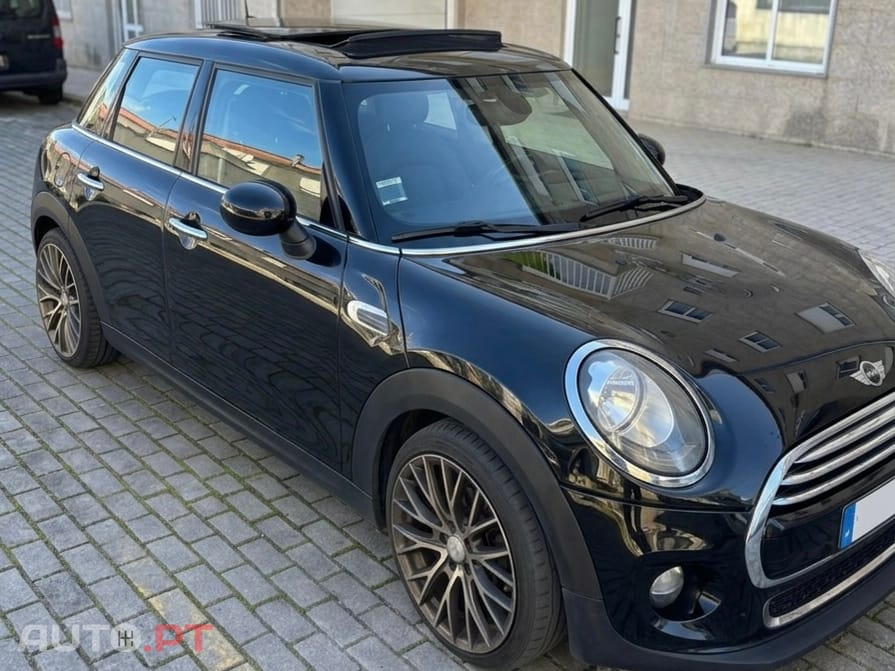 MINI Cooper F55