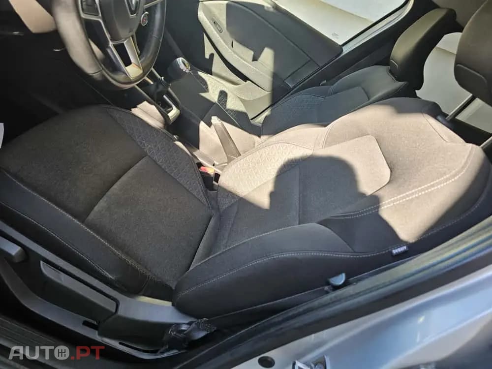 Renault Clio 1.0 TCe Intens