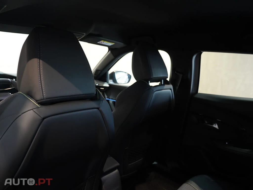 Peugeot E-2008 54 kWh GT