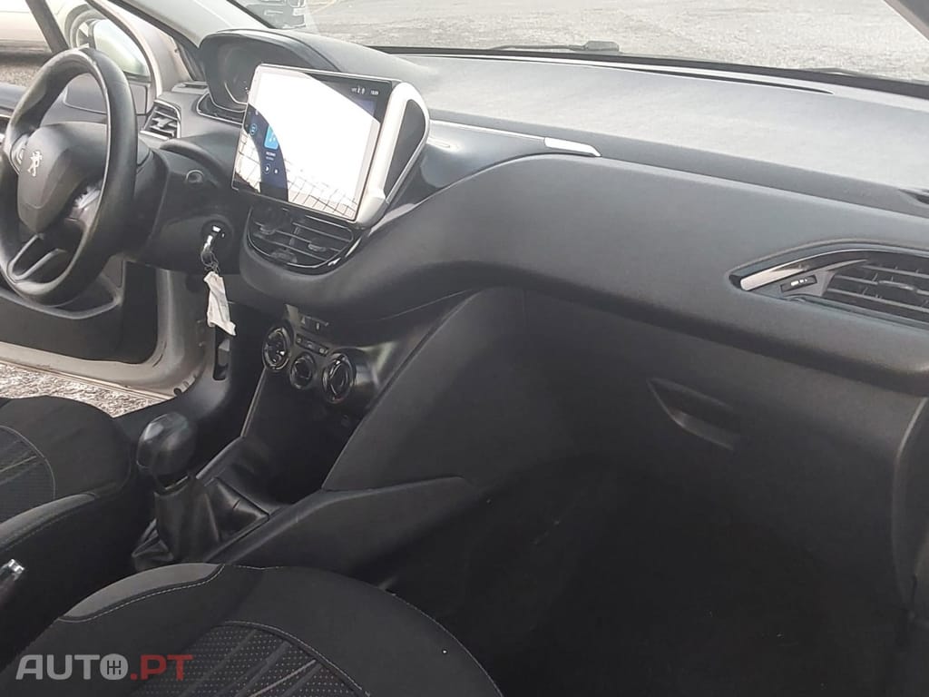 Peugeot 208 1.4 HDi Active