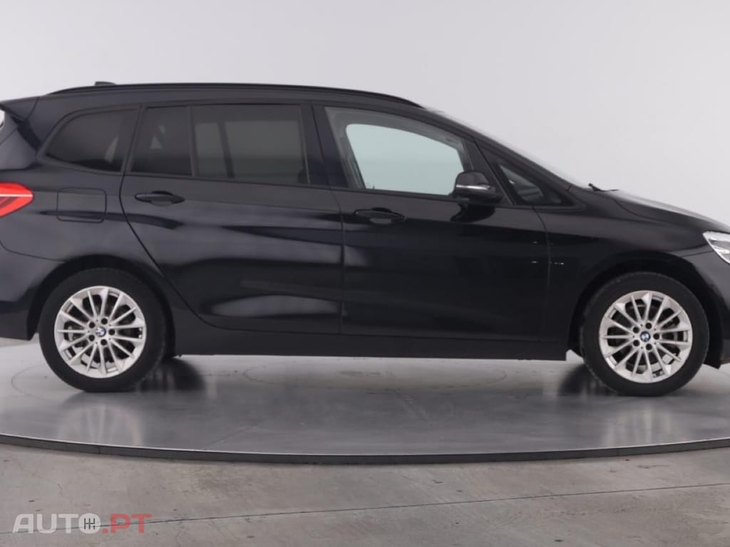BMW 216 i 7L Advantage