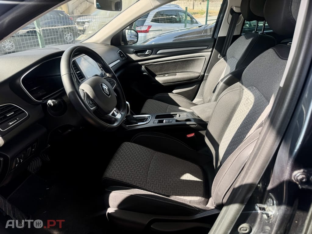 Renault Mégane Sport Tourer 1.6 E-Tech Plug-In Limited