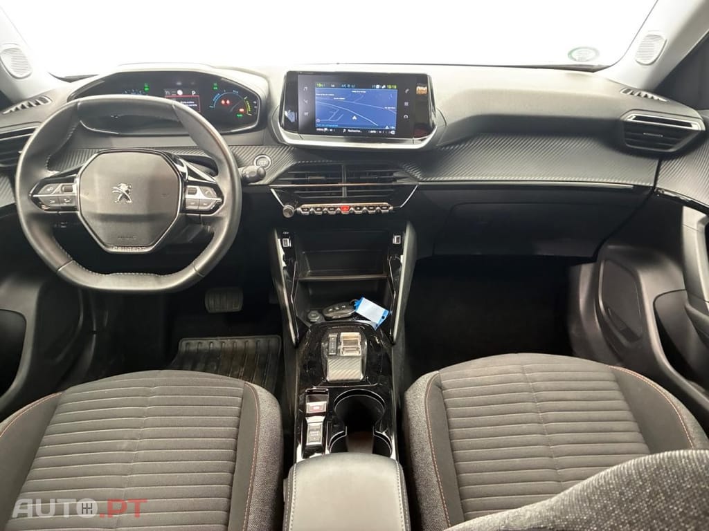 Peugeot E-2008 Active Pack
