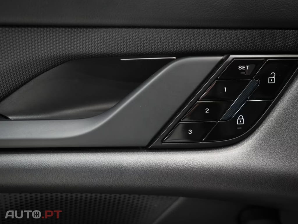 Porsche Taycan I.V.A DEDUTIVEL