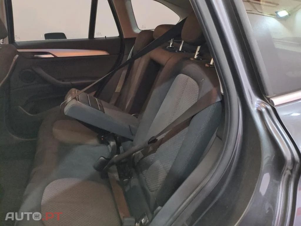 BMW X1 16 d sDrive Auto