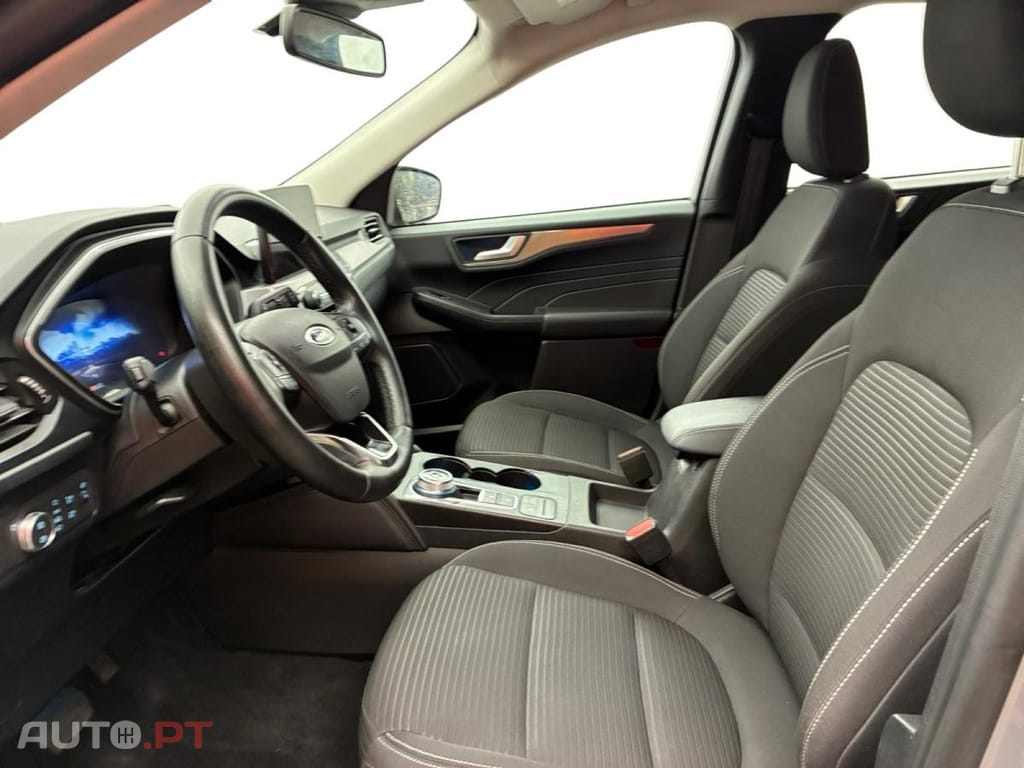 Ford Kuga 2.5 FHEV Powershift Titanium