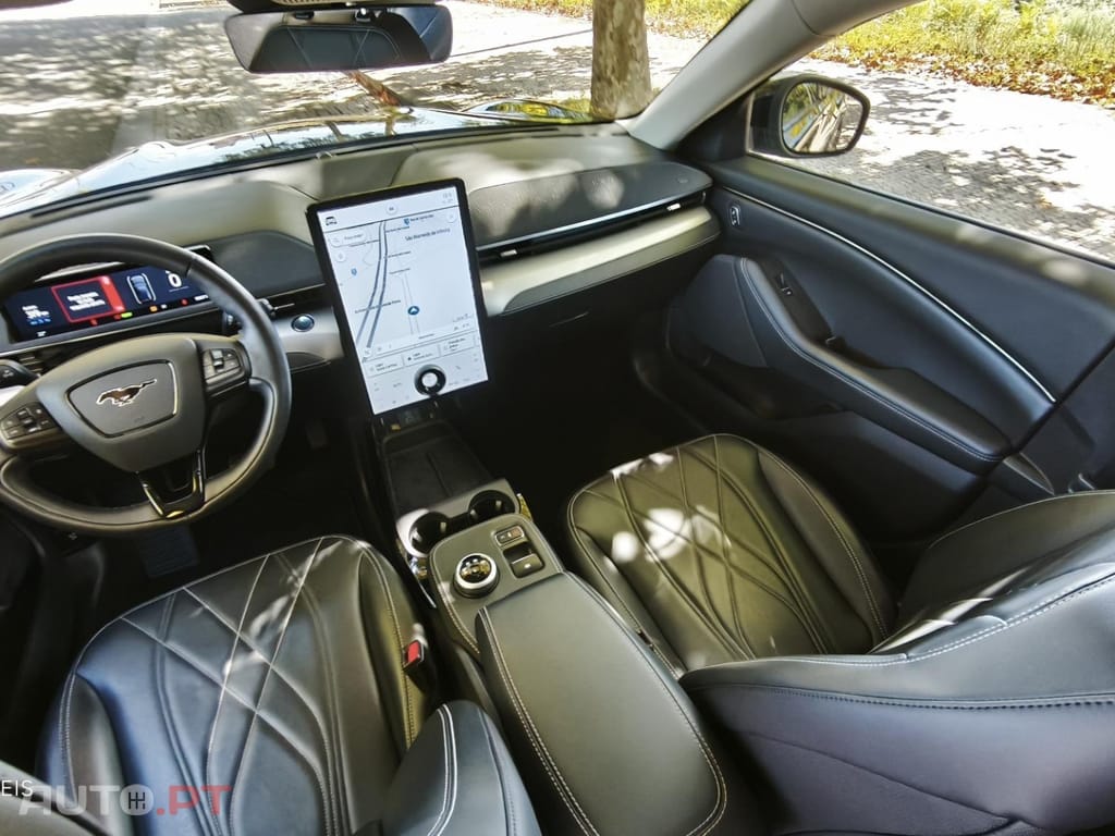 Ford Mustang MACH-E 99KWH PREMIUM