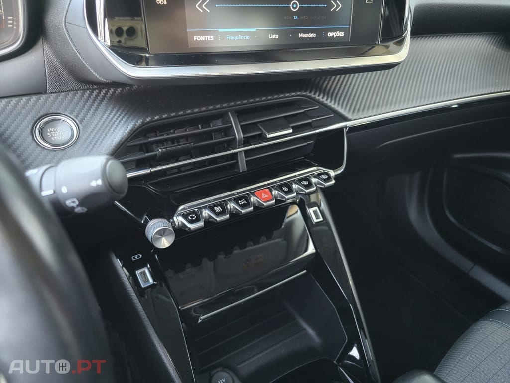 Peugeot 2008 1.5 BlueHDi Allure Pack