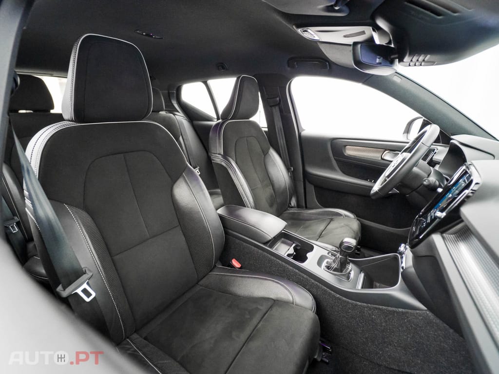 Volvo XC40 2.0 D3 R-Design