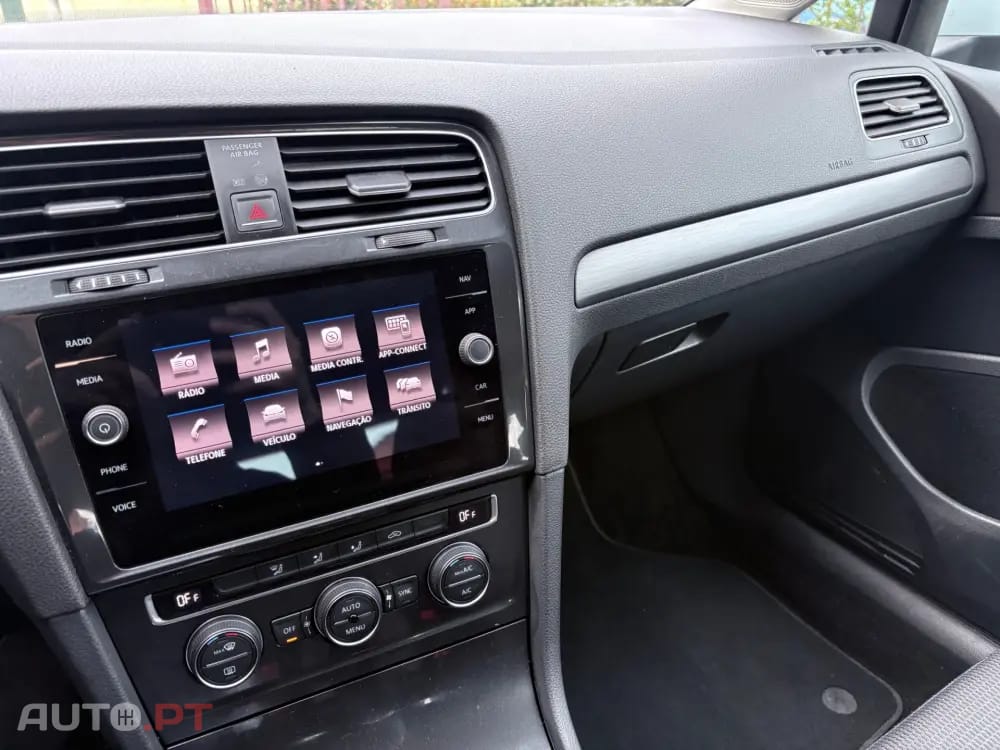 Volkswagen Golf 1.0 TSI Confortline