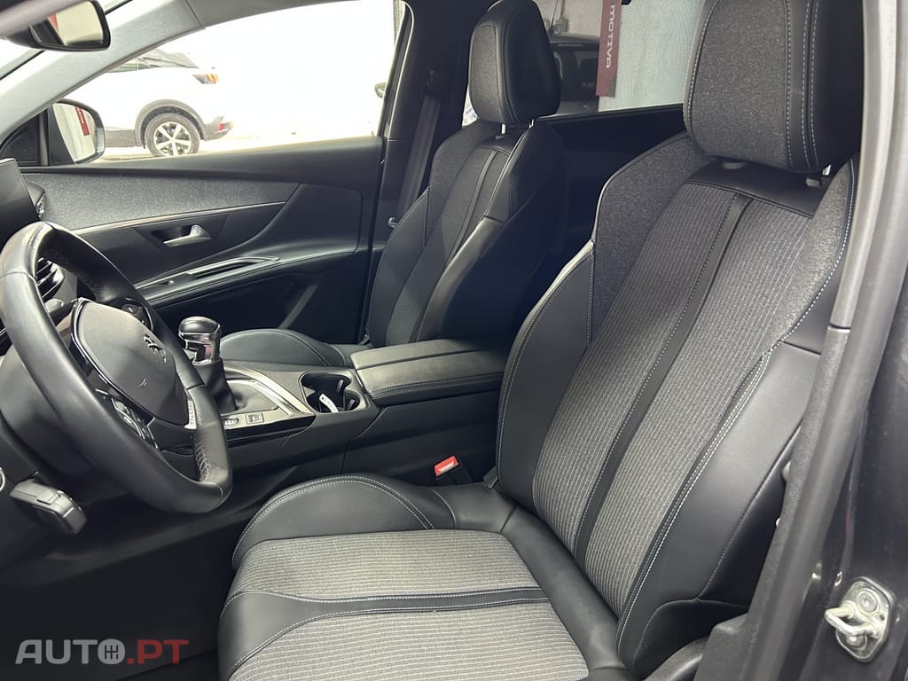 Peugeot 5008 1.5 BlueHDi Allure Pack