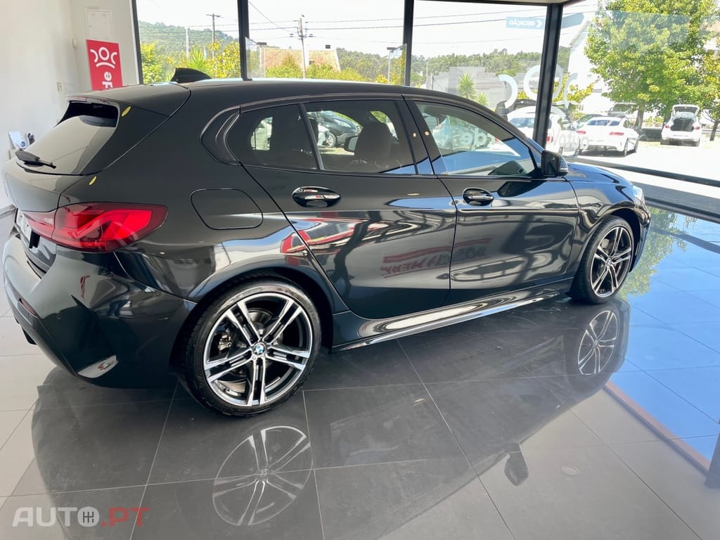 BMW 116 d Pack Desportivo M Auto