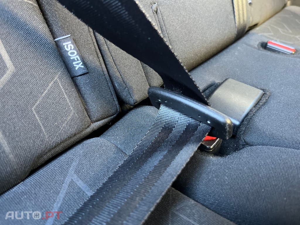 Peugeot 2008 1.5 BlueHDi Signature