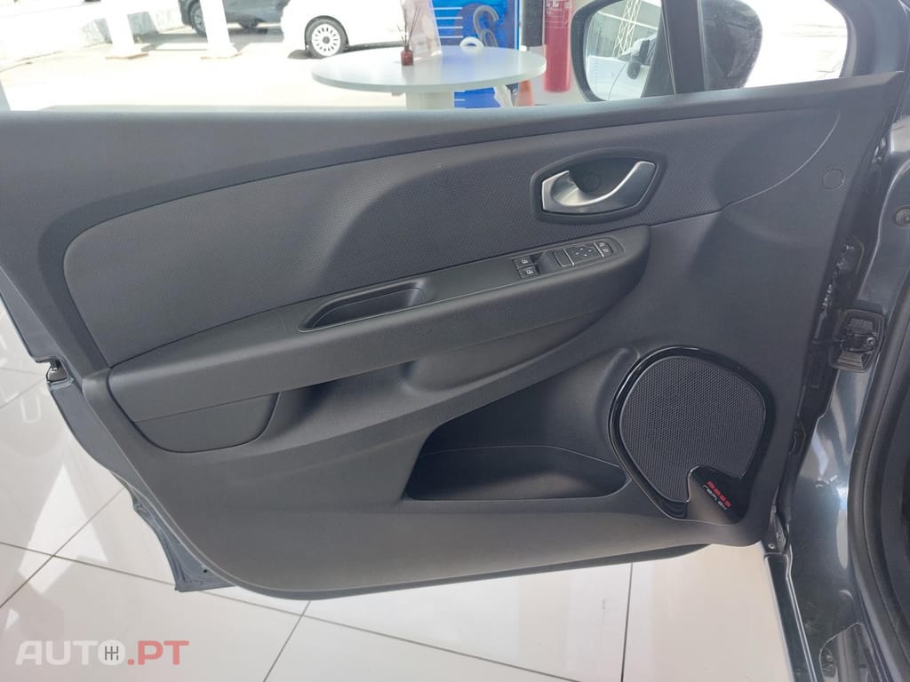 Renault Clio Sport Tourer 0.9 TCE Limited