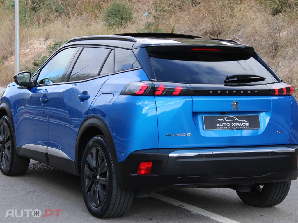 Peugeot E-2008 GT Pack