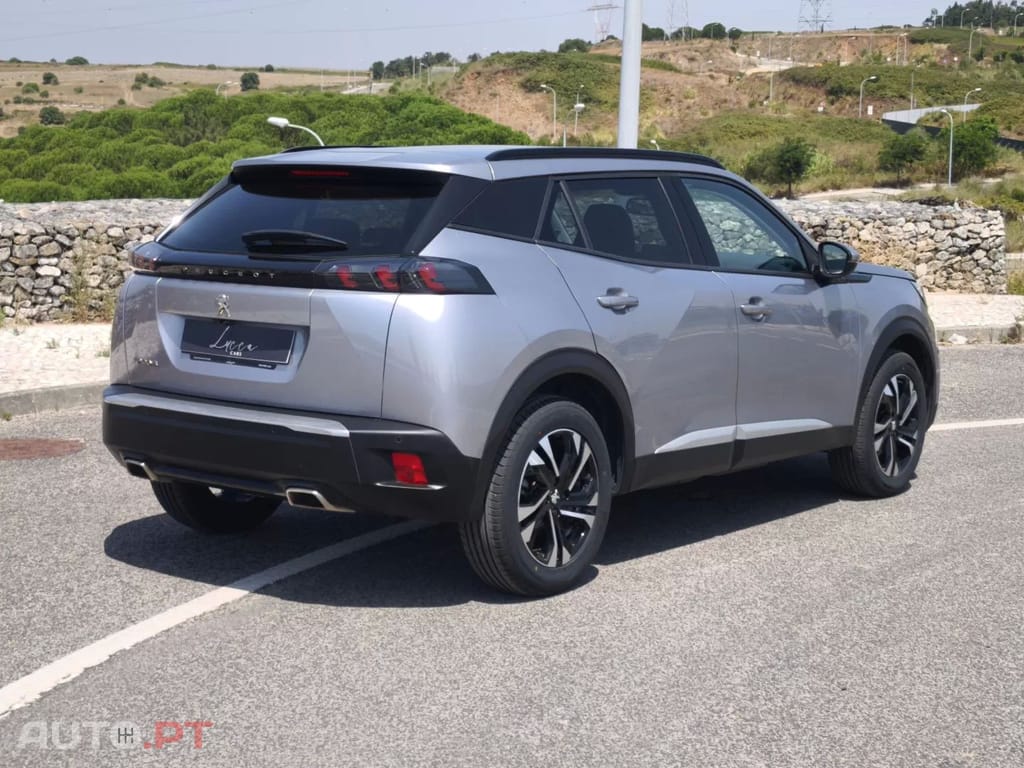 Peugeot 2008 PureTech 130 EAT8 Allure