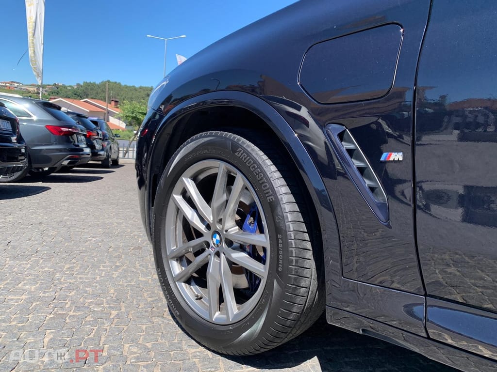 BMW X3 30 e xDrive Pack Desportivo M