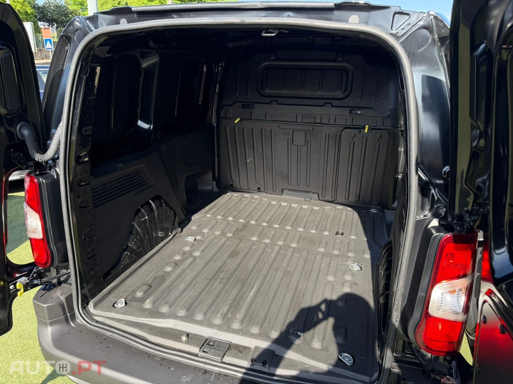 Peugeot Partner 1.5 BlueHDi Premium Standard