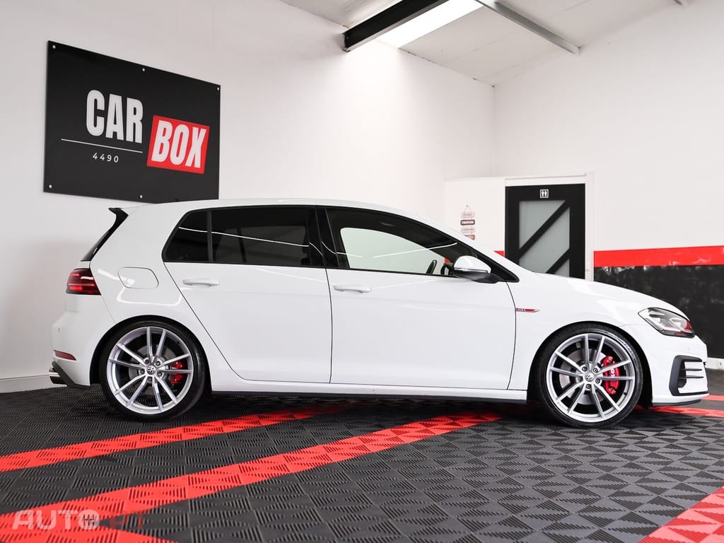 Volkswagen Golf 2.0 TSi GTi DSG Performance