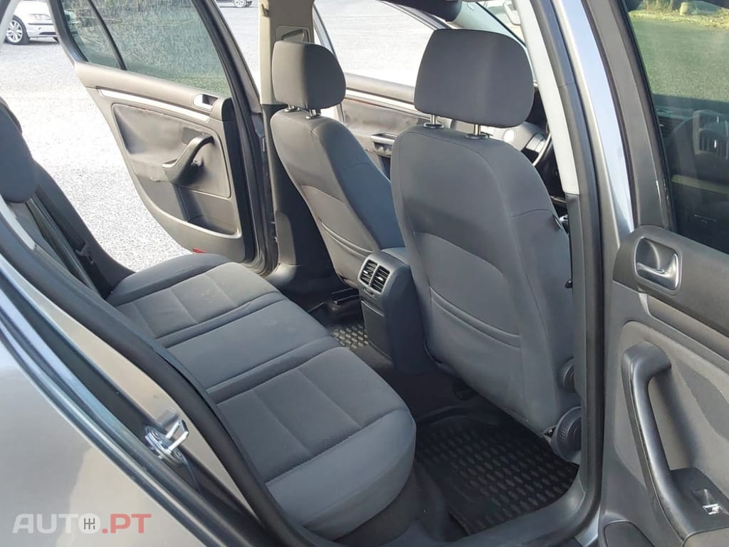Volkswagen Golf Look GTI