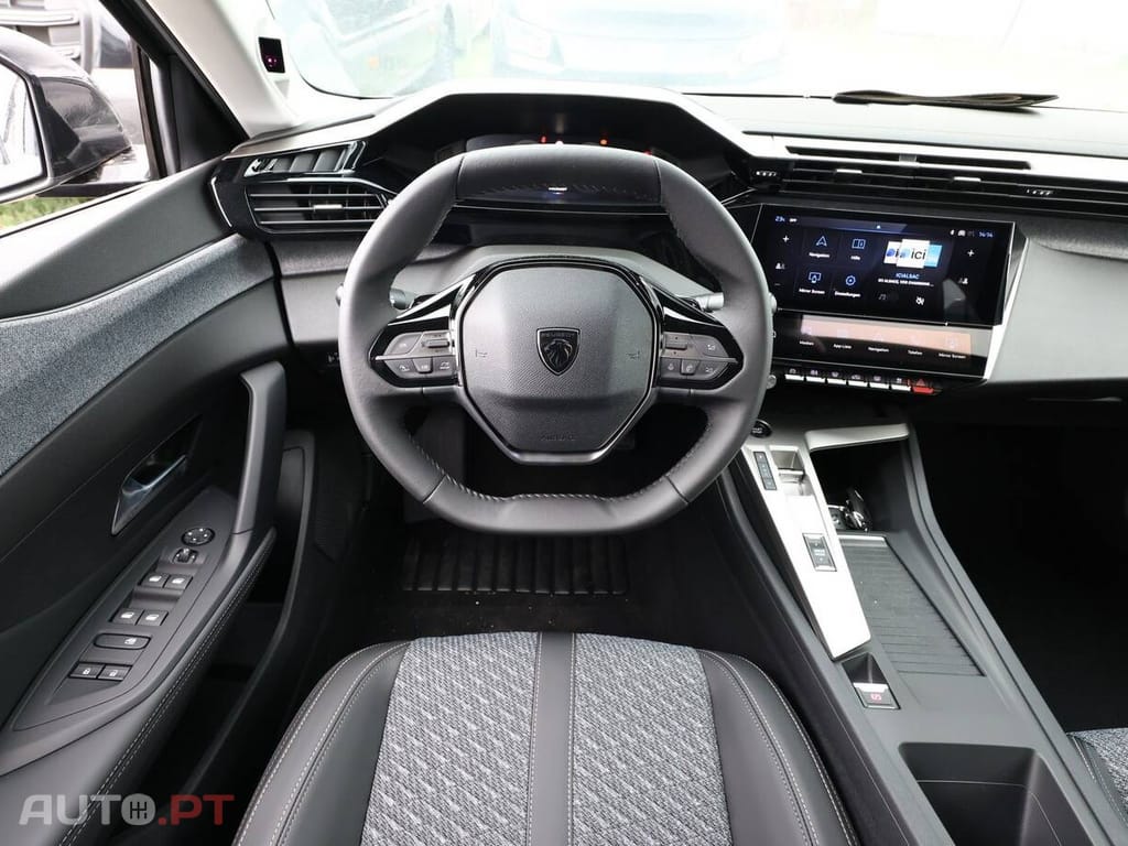 Peugeot 408 HYBRIDO ALLURE FACELIFT 145CV AUTO + EXTRAS