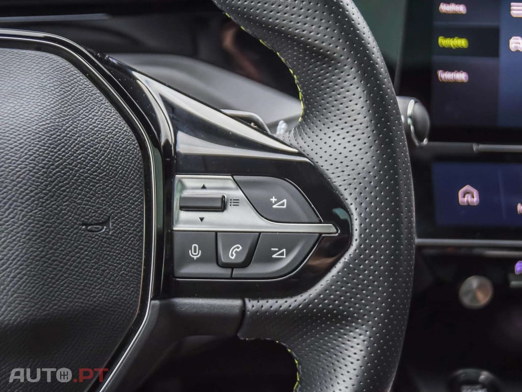 Peugeot 408 1.6 Hybrid GT e-EAT8