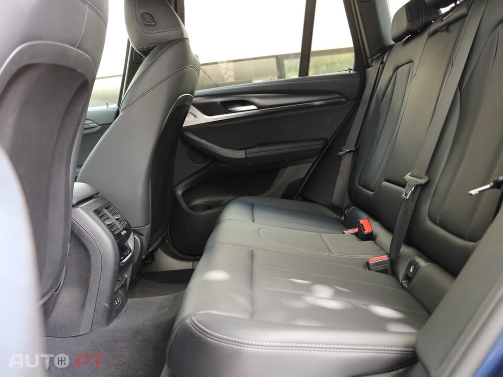 BMW X3 30 e xDrive Pack M Desportivo Pro