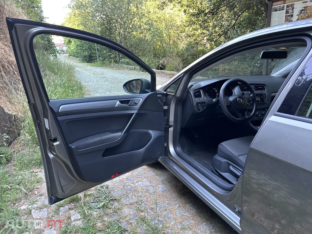 Volkswagen Golf 1.6 TDI BlueMotion Comfortline